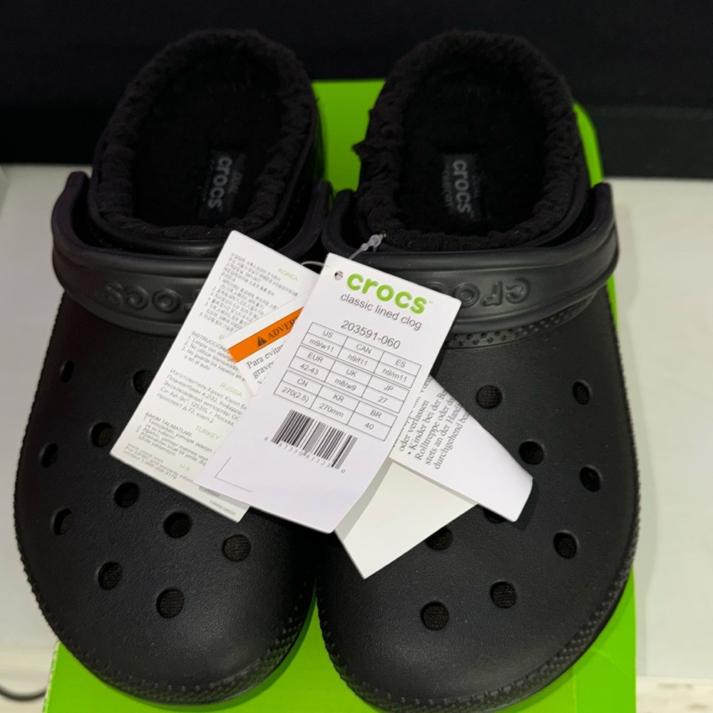 NEW Classic Fur Lined Crocs